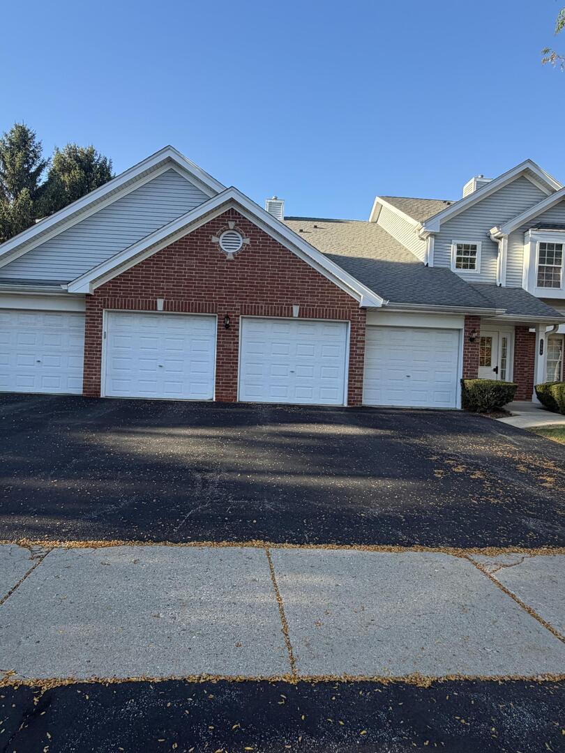 1508 W Pheasant Trail Dr. #1, Arlington Heights, IL 60004