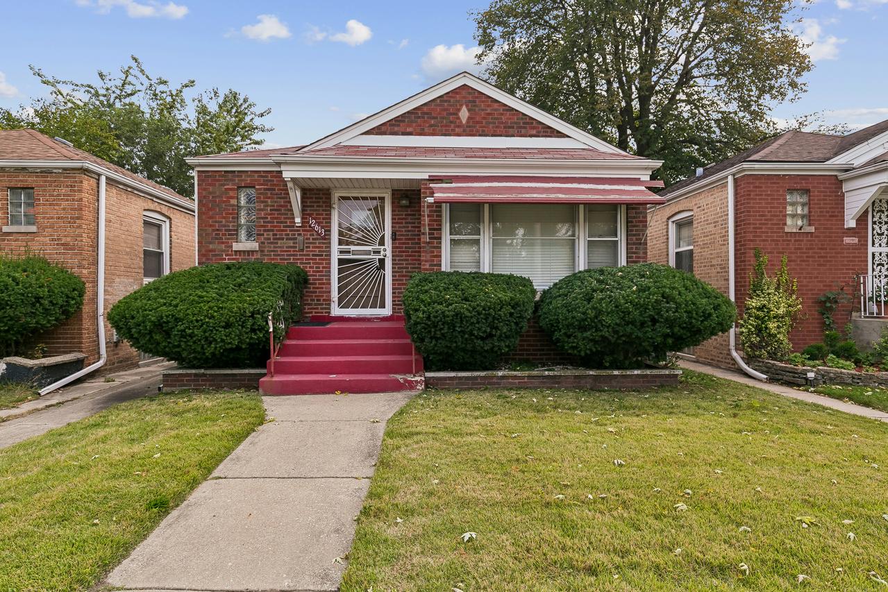 12613 S Throop St., Calumet Park, IL 60827