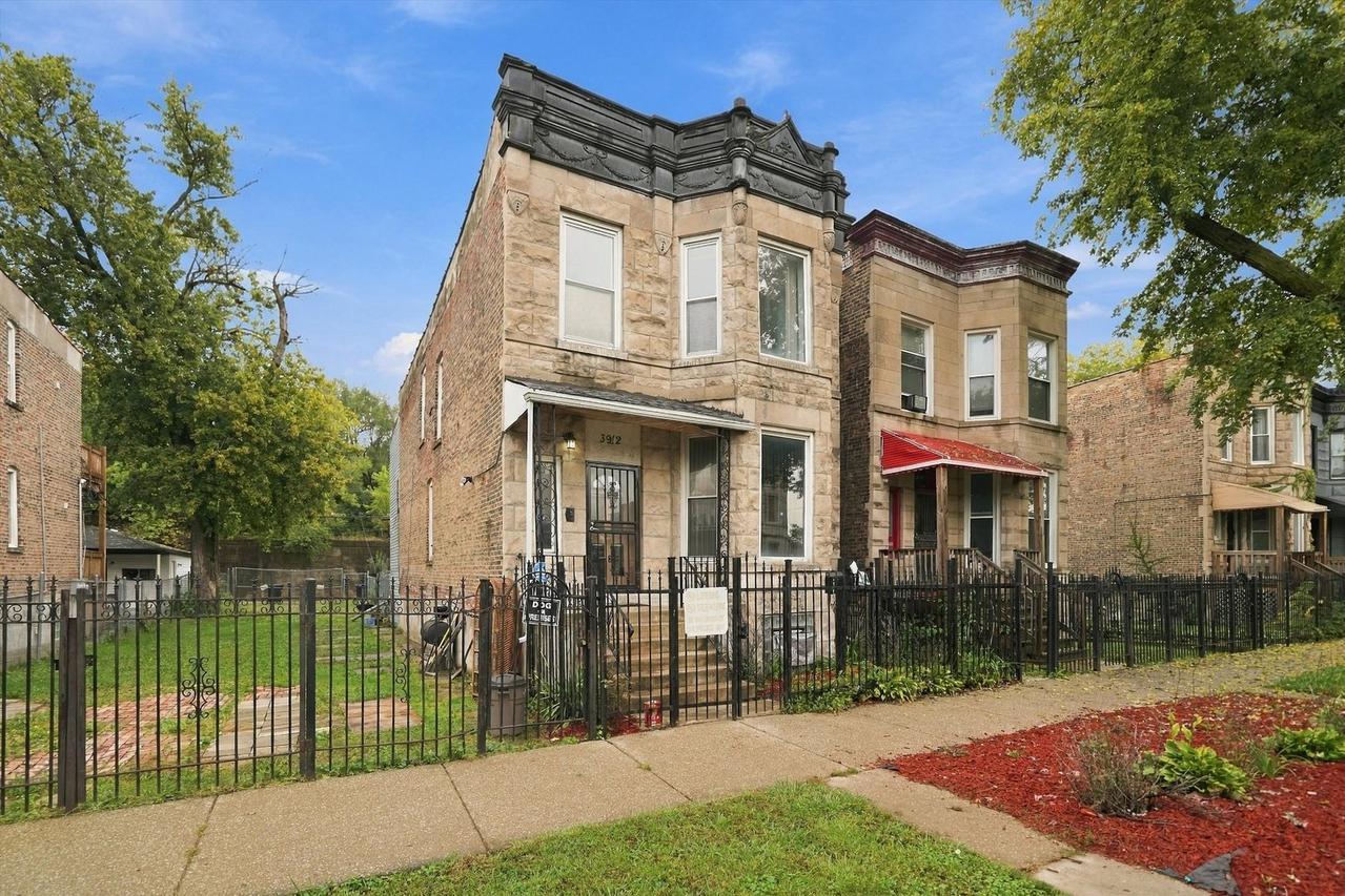 3912 W Fillmore St., Chicago, IL 60624