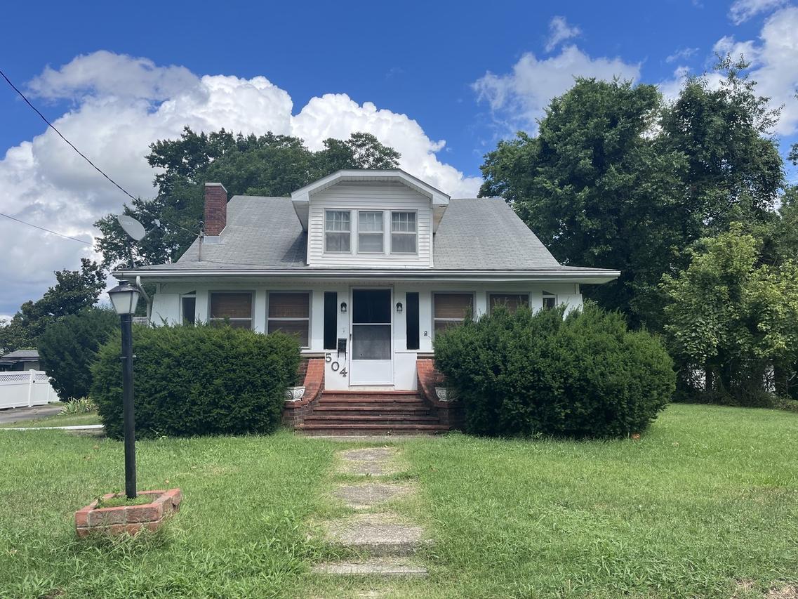 504 S Pennsylvania Ave., Carterville, IL 62918