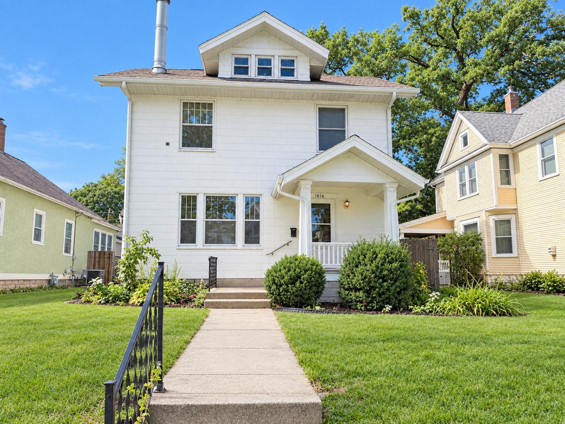 1616 29th St., Rock Island, IL 61201
