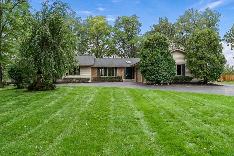 11528 Tanawingo Tr., Roscoe, IL 61073