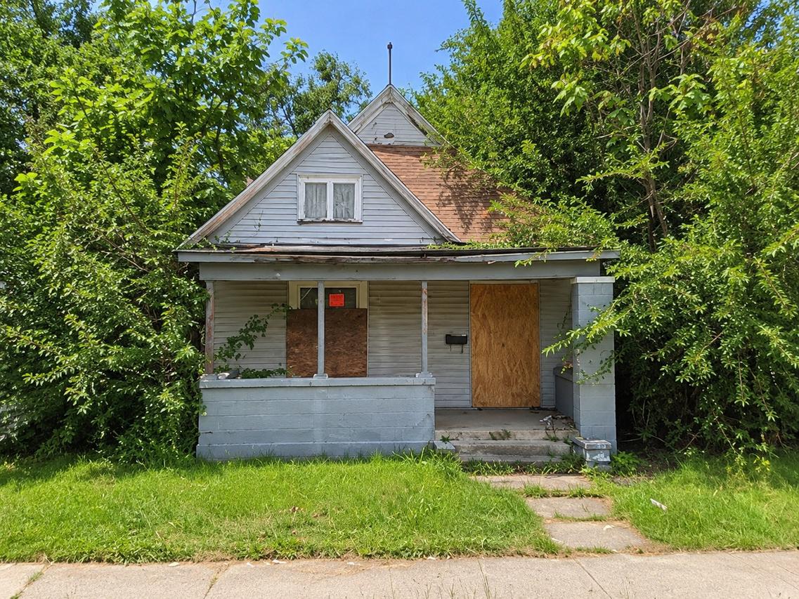 1807 S Stanley St., Peoria, IL 61605
