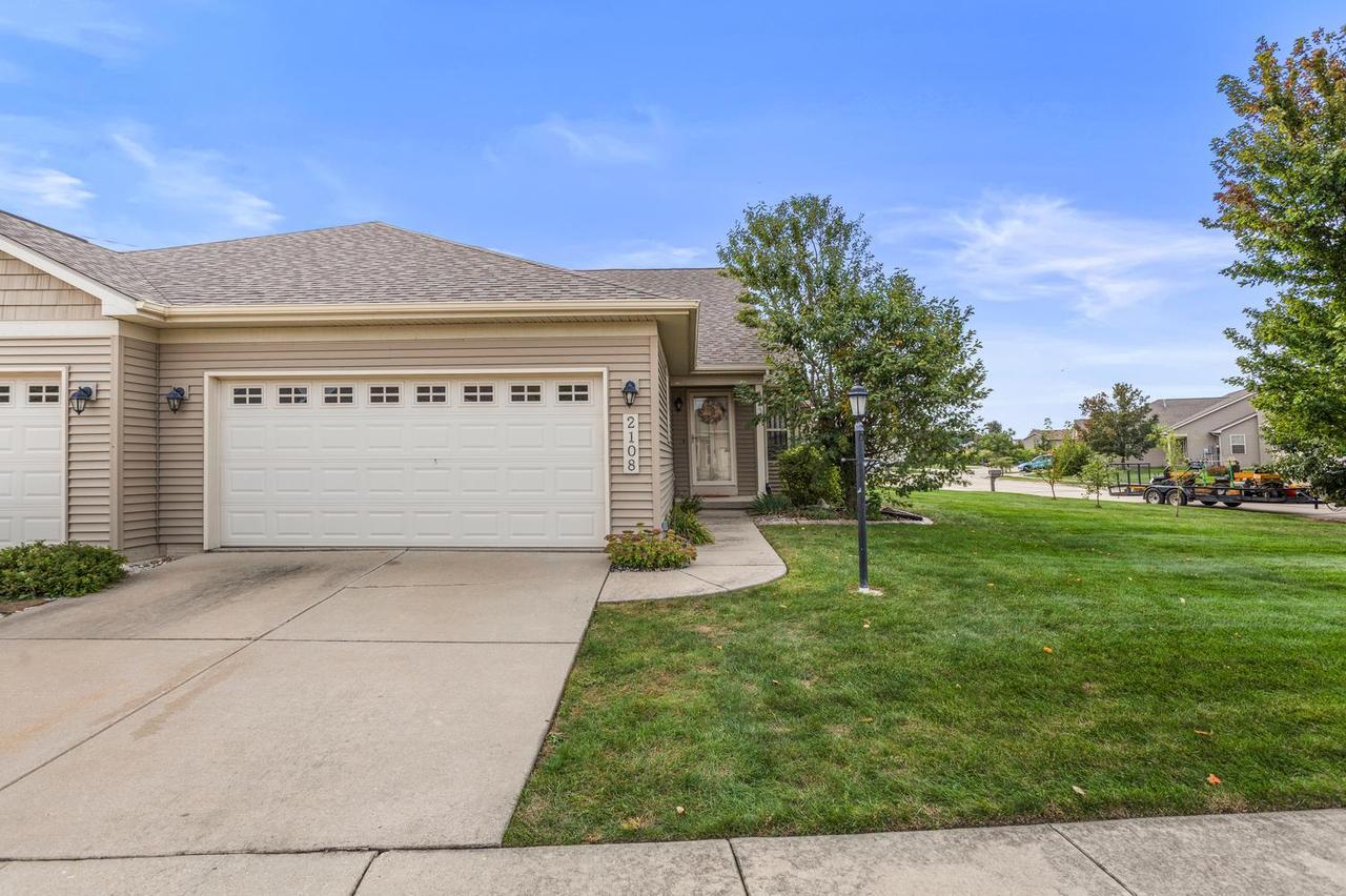 2108 S Stonebrooke Ct., Urbana, IL 61802