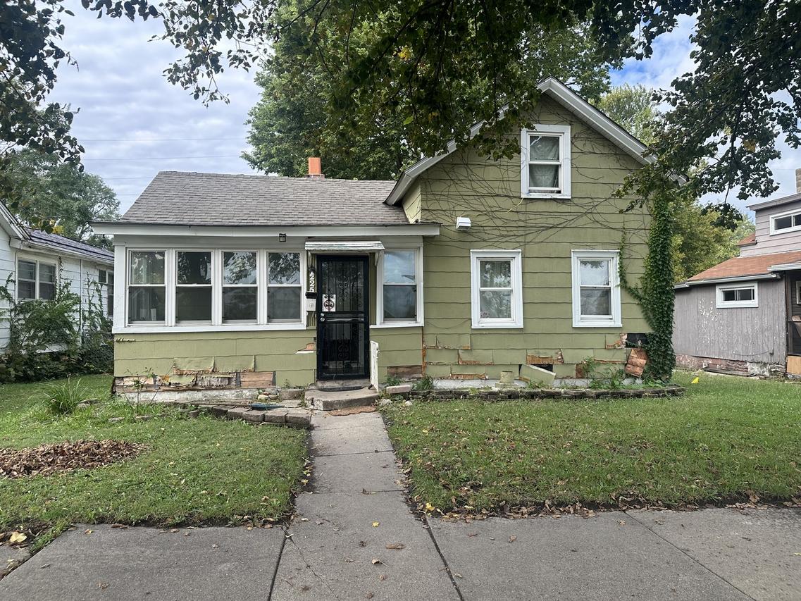 225 N West Ave., Kankakee, IL 60901