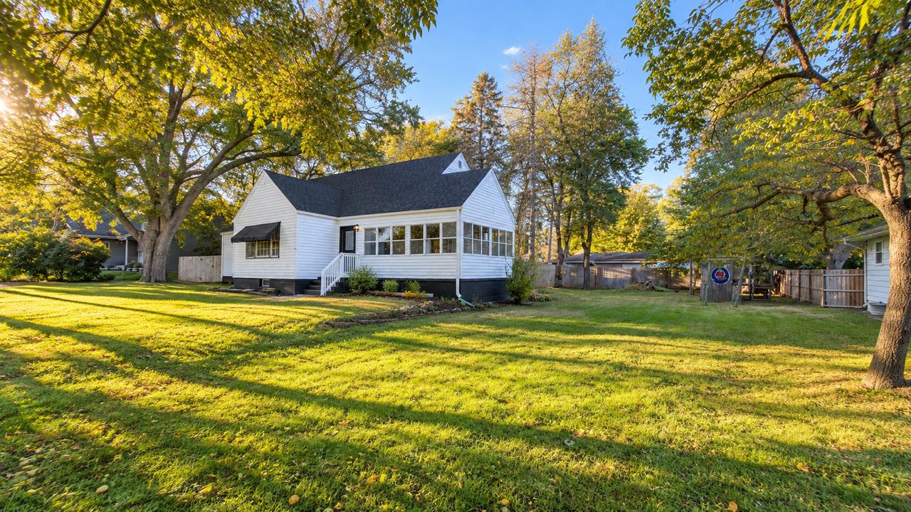 1414 Yale Ave., Zion, IL 60099