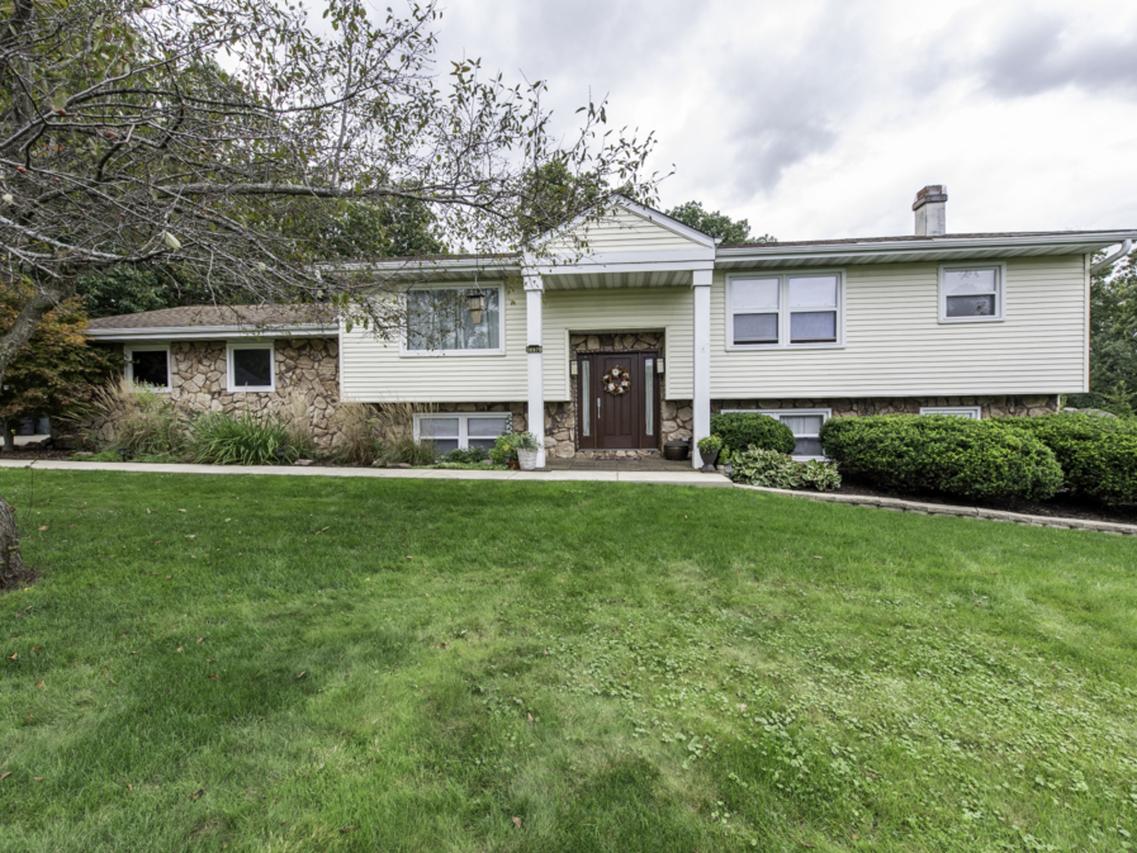 38970 N Northwoods Dr., Wadsworth, IL 60083