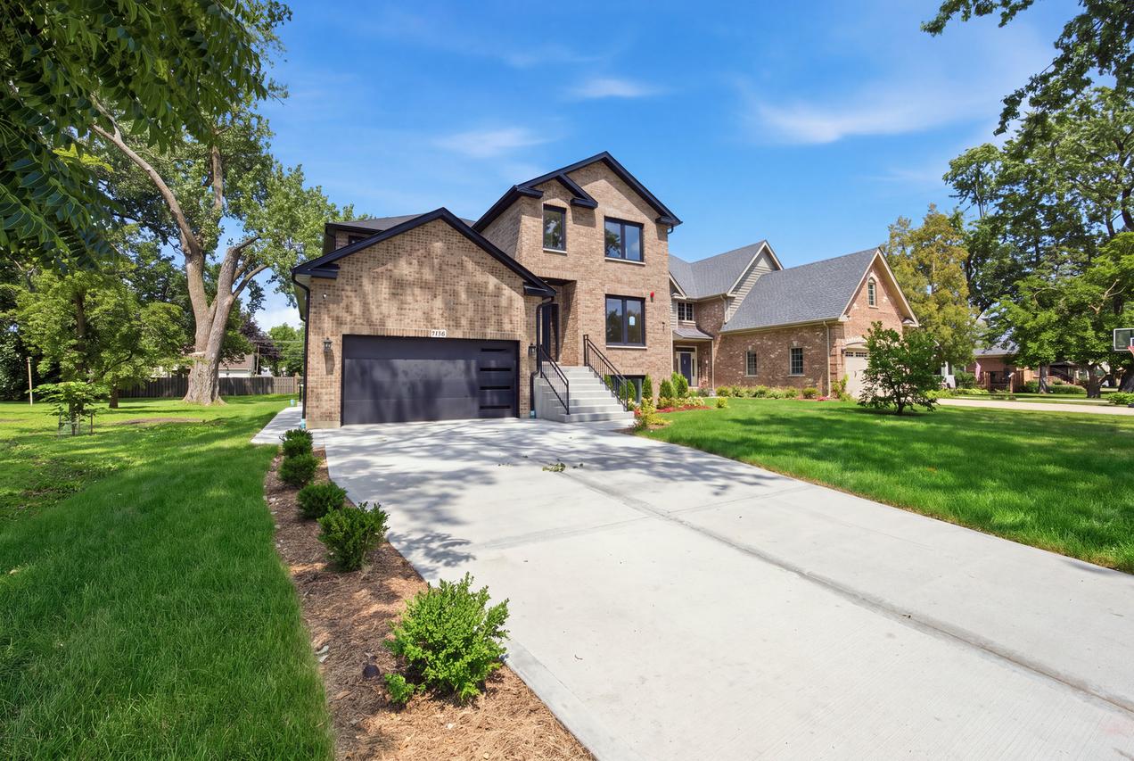 1738 Farwell Ave., Des Plaines, IL 60018