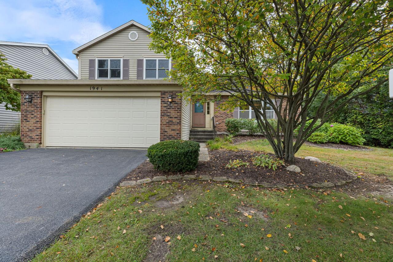 1941 S Valley Rd., Lombard, IL 60148