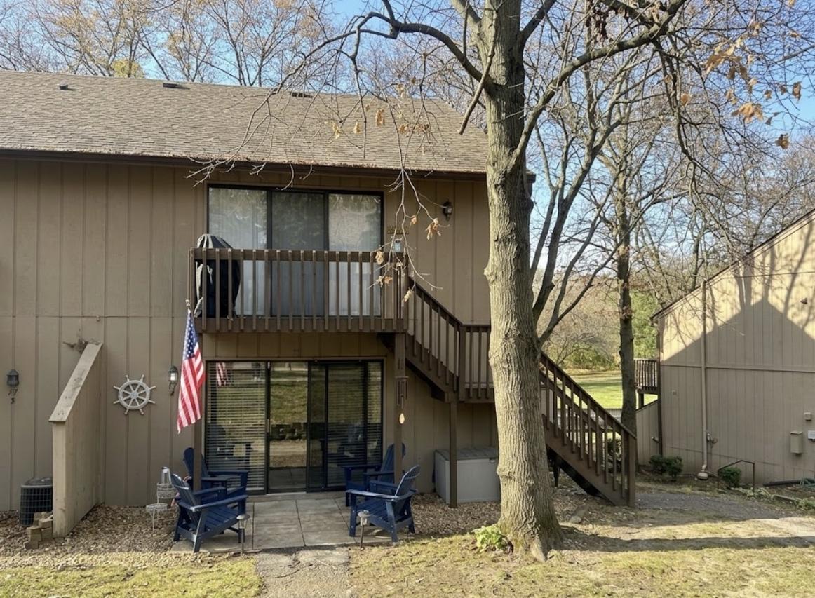 17 Saint Thomas Colony St. #4, Fox Lake, IL 60020