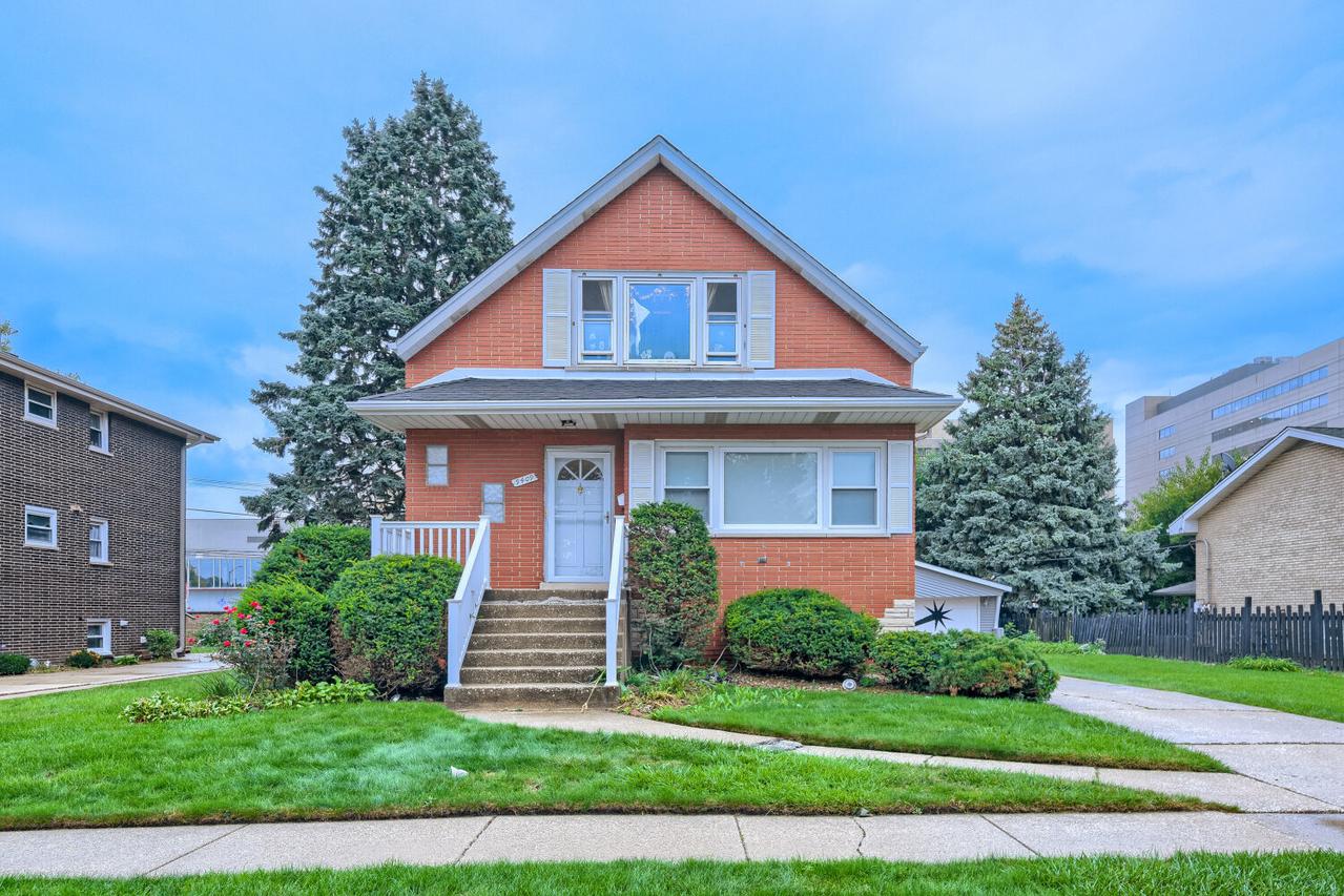 9409 S Kolmar Ave., Oak Lawn, IL 60453