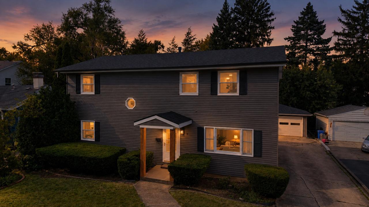 829 E Evergreen St., Wheaton, IL 60187