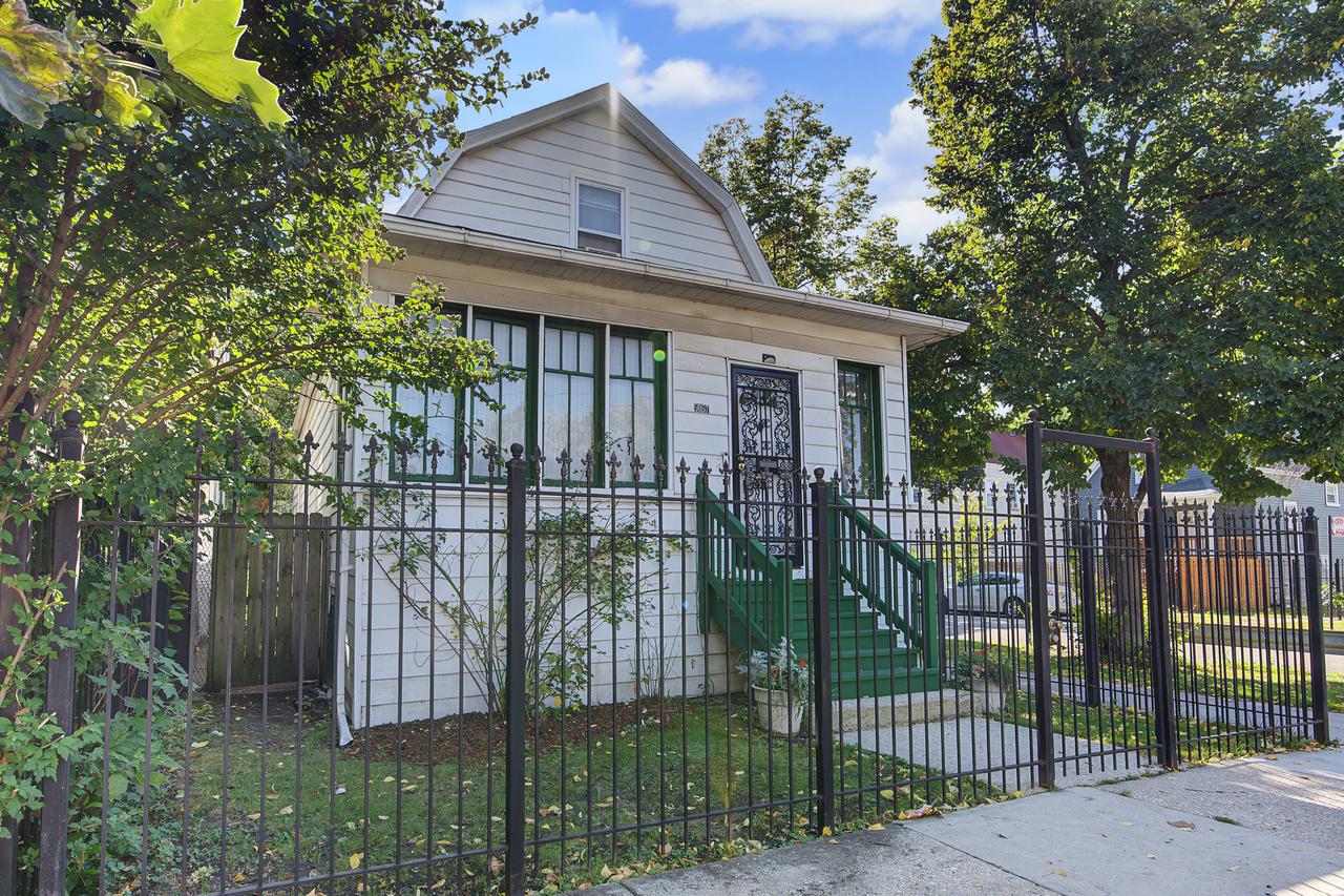 5057 W Superior St., Chicago, IL 60644