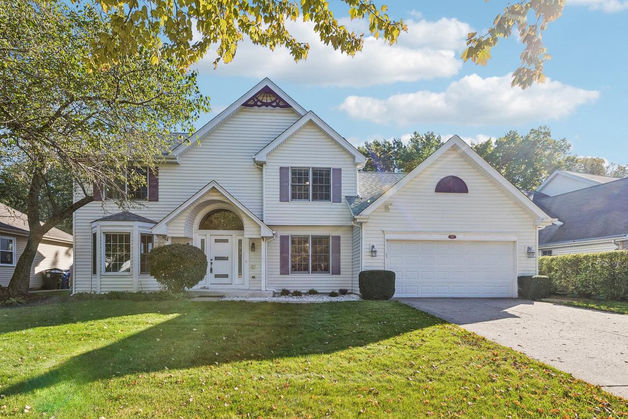 1150 Prairie Dr., Algonquin, IL 60102
