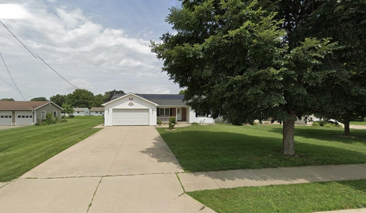 406 W Mckinley Rd., Ottawa, IL 61350