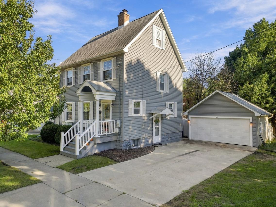 314 E Morgan St., Dixon, IL 61021