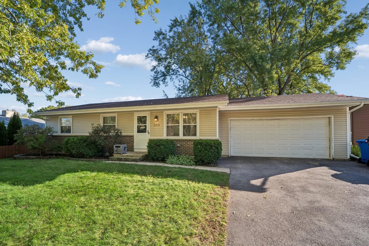 889 Kane St., South Elgin, IL 60177
