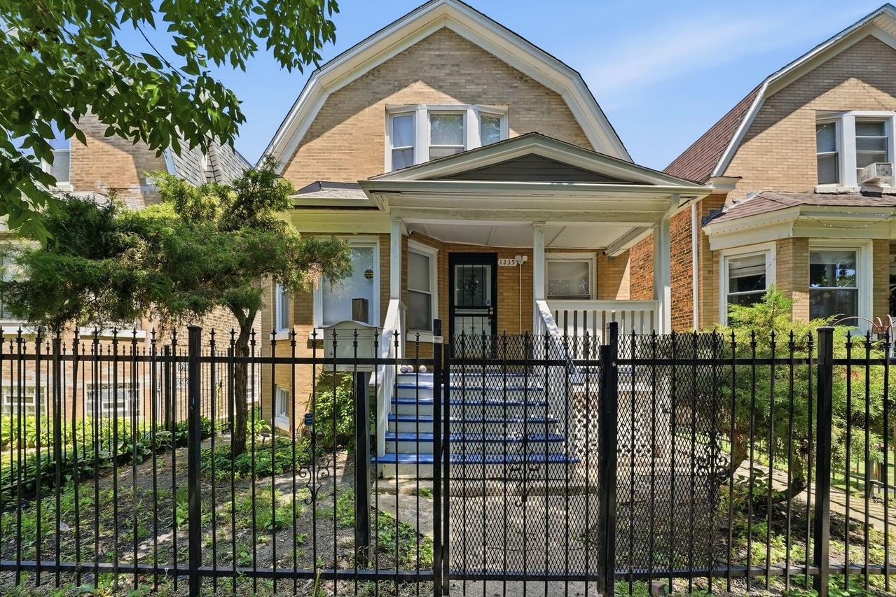 1235 N Harding Ave., Chicago, IL 60651