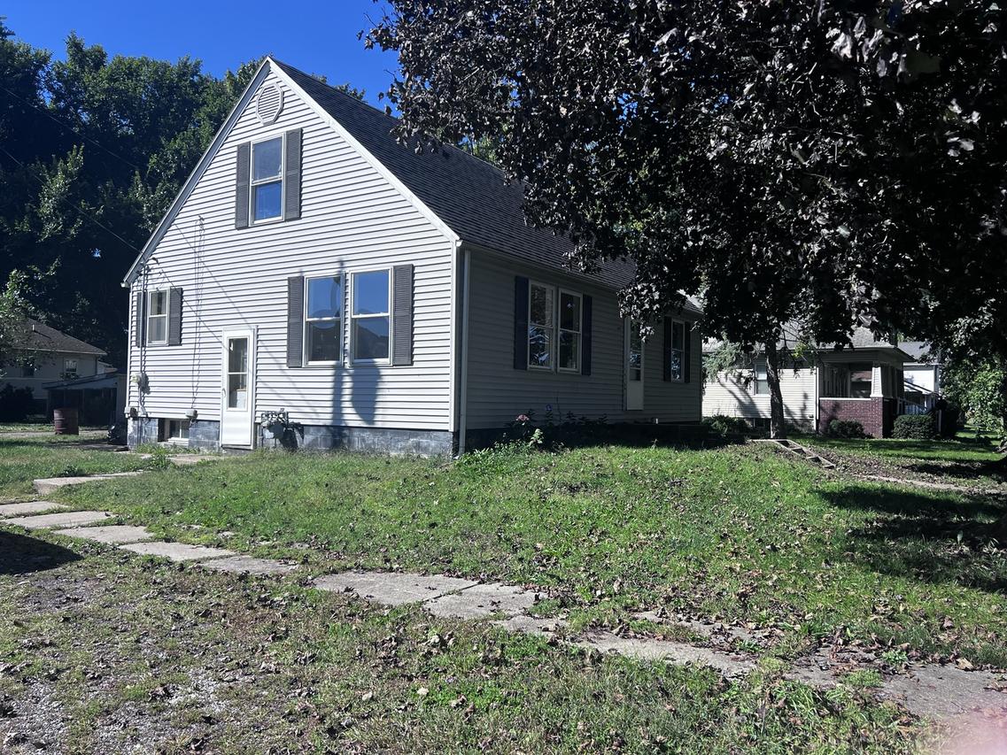 309 E Main St., Buckley, IL 60918