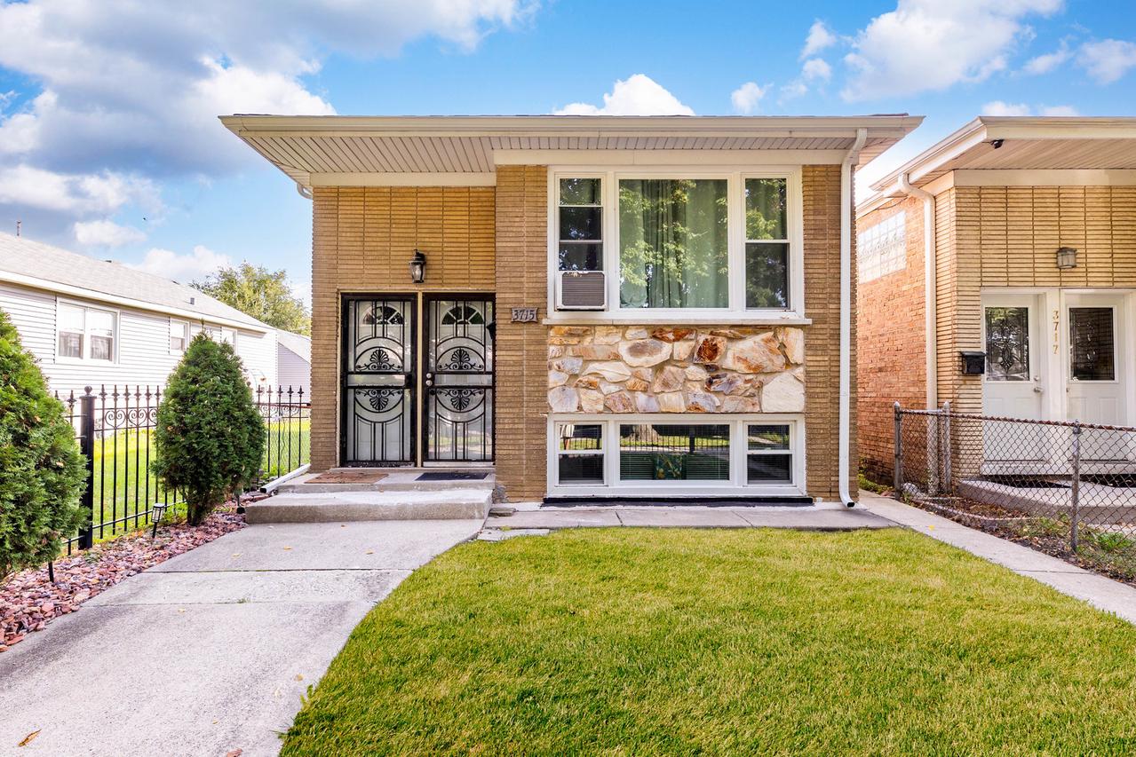 3715 S 52nd Ct., Cicero, IL 60804