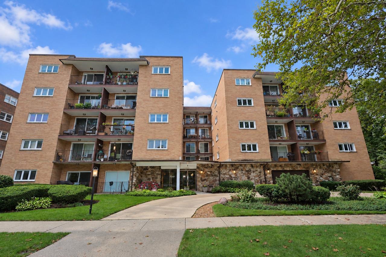 2001 Sherman Ave. #407, Evanston, IL 60201