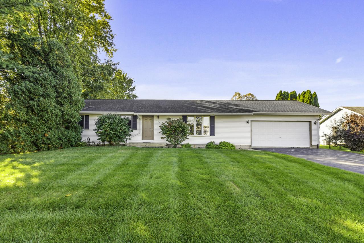 285 Legner St., Leland, IL 60531