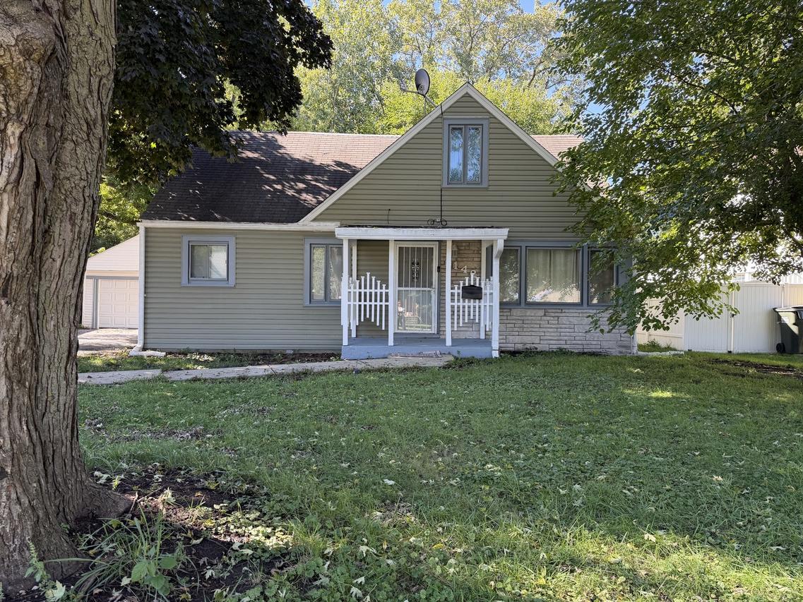 3142 Marion Ave., Melrose Park, IL 60164