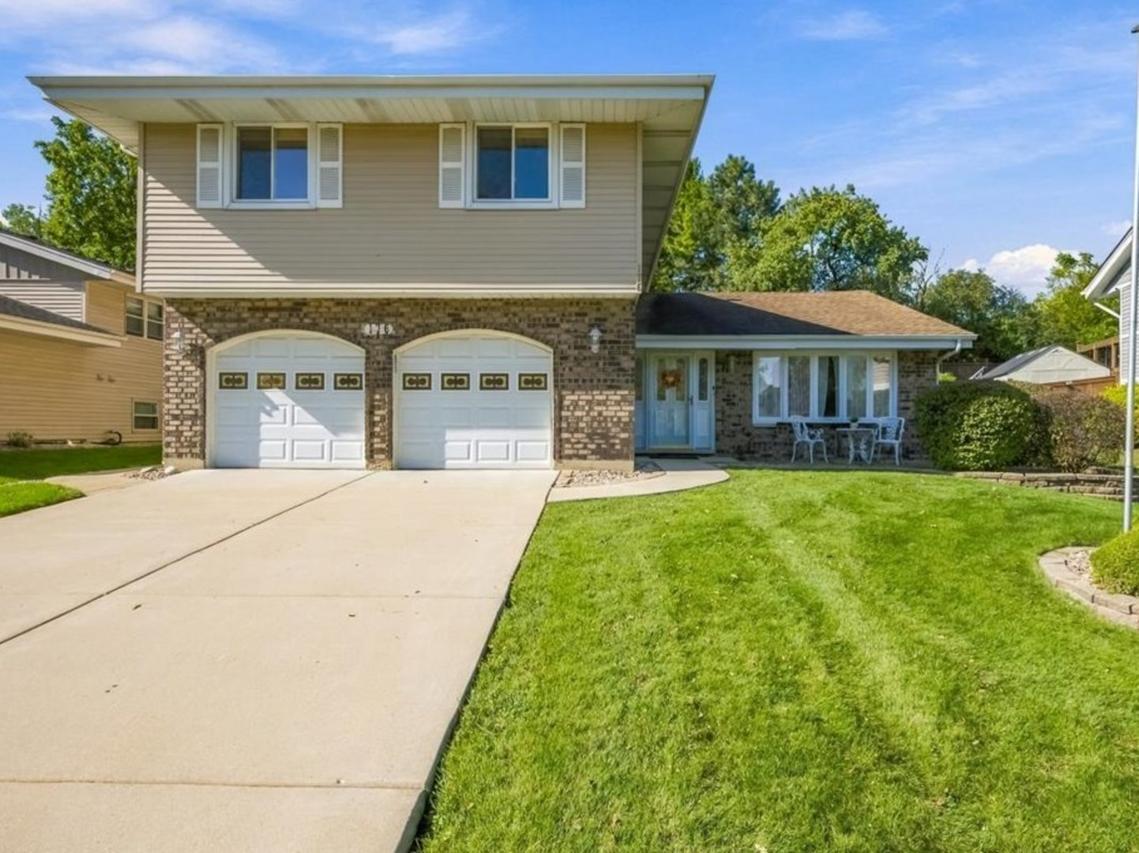[Address Hidden by Seller], Bloomingdale, IL 60108