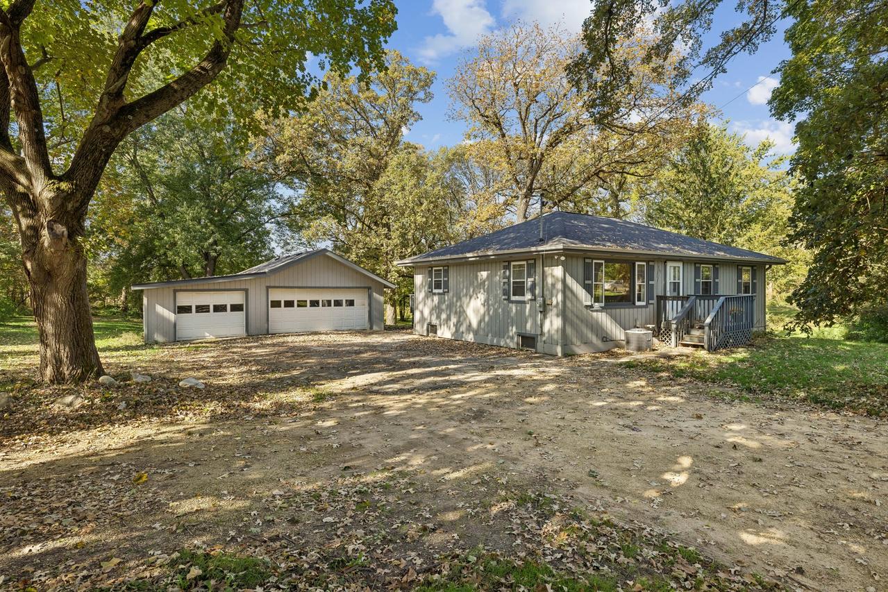 9507 Alden Rd., Harvard, IL 60033