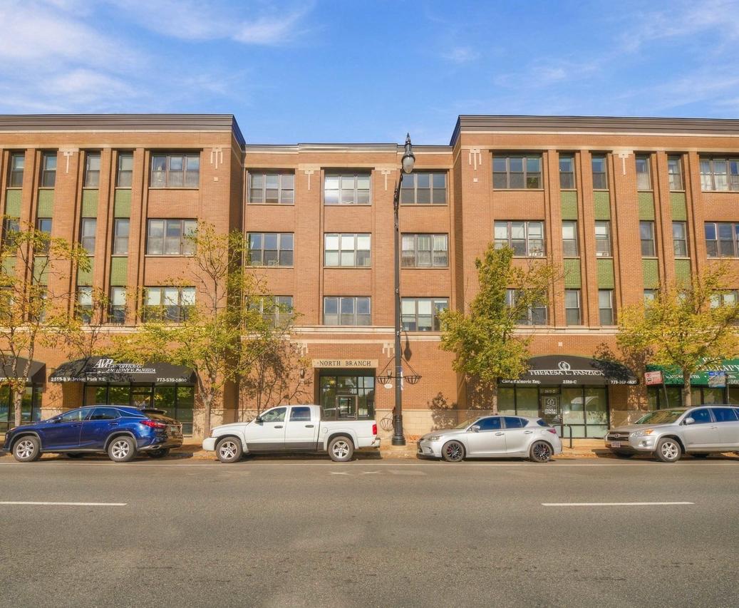 2510 W Irving Park Rd. #306, Chicago, IL 60618