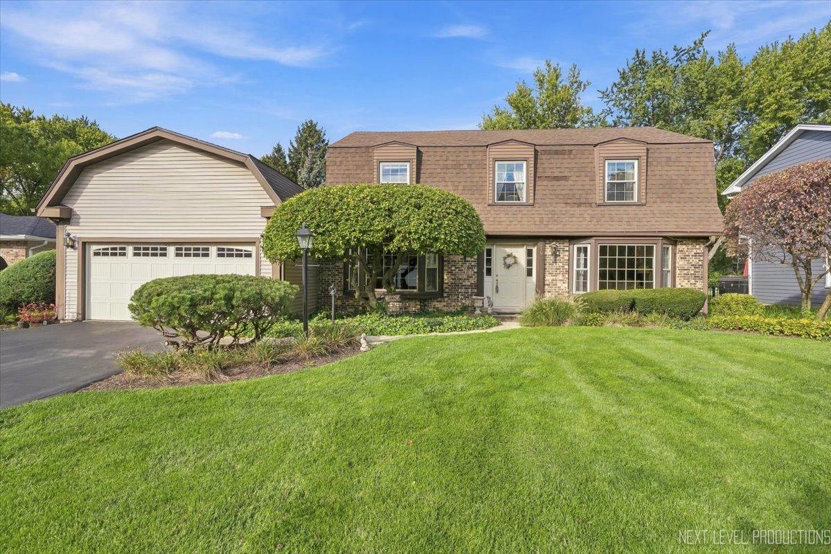 18 N Andover Ln., Geneva, IL 60134