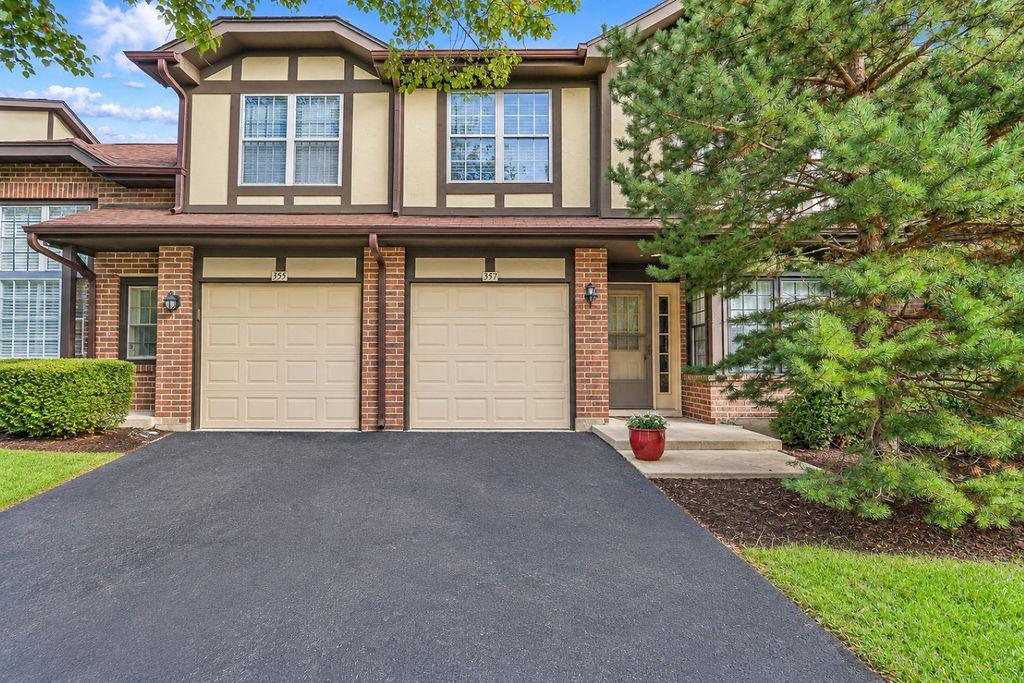 357 Arquilla Ct., Bloomingdale, IL 60108