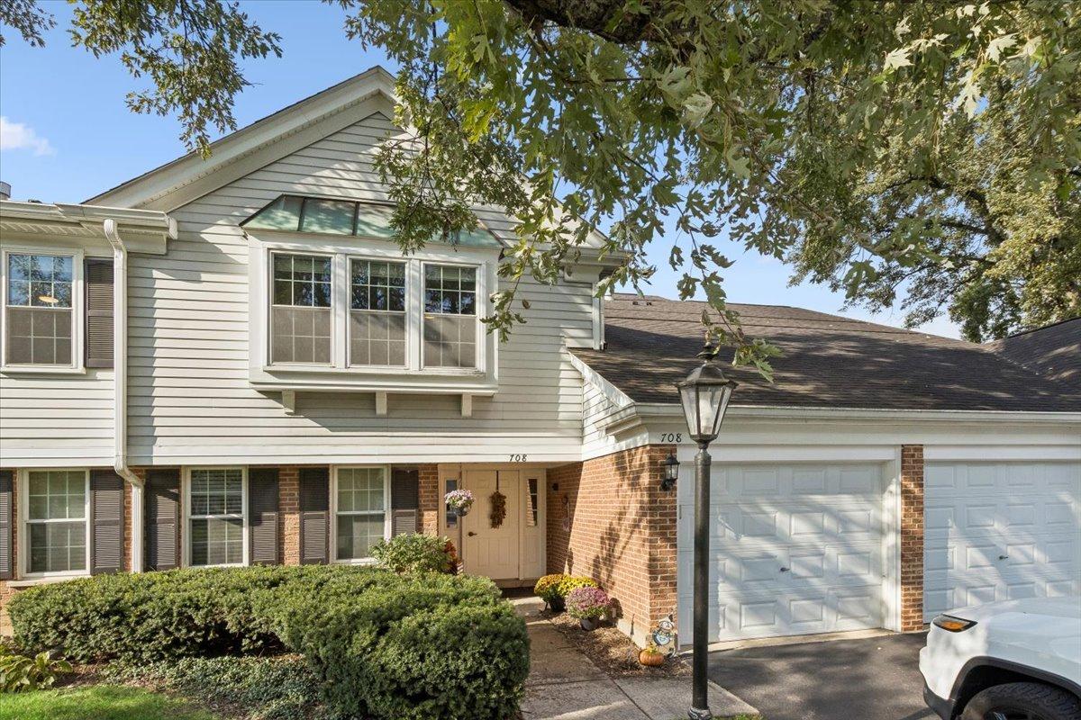 708 Burr Oak Ln. #B, Prospect Heights, IL 60070