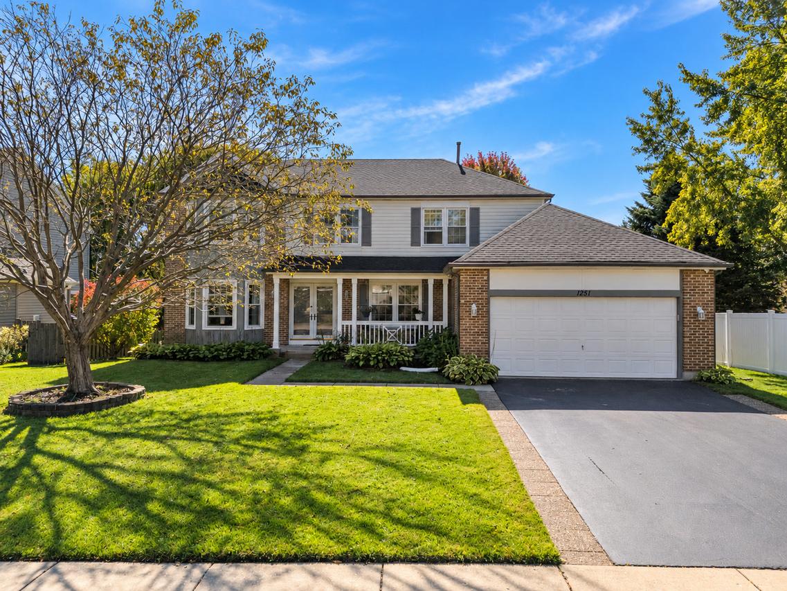 1251 Saddle Ridge Tr., Cary, IL 60013