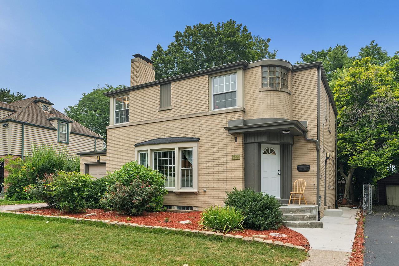 2229 Macdonald Ln., Flossmoor, IL 60422