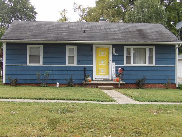 719 S Mckinley St., Harrisburg, IL 62946
