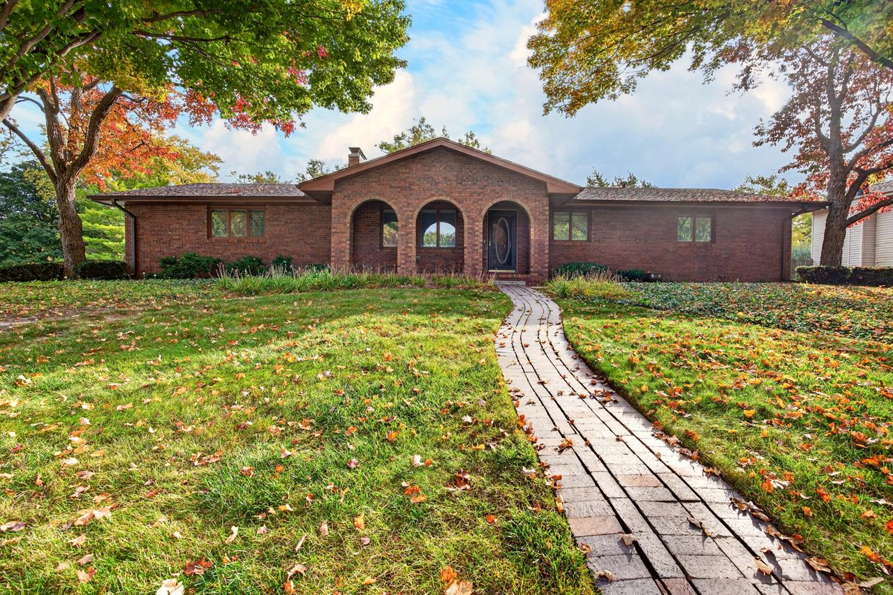 200 Robert Dr., Normal, IL 61761