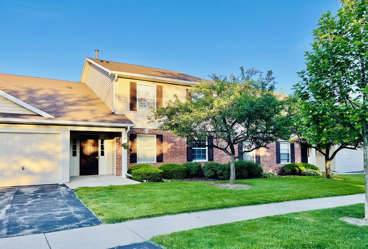 1179 N Village Dr. #3, Round Lake Beach, IL 60073