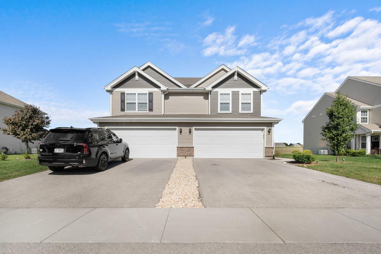 7633 Stonecrop Ln., Joliet, IL 60431
