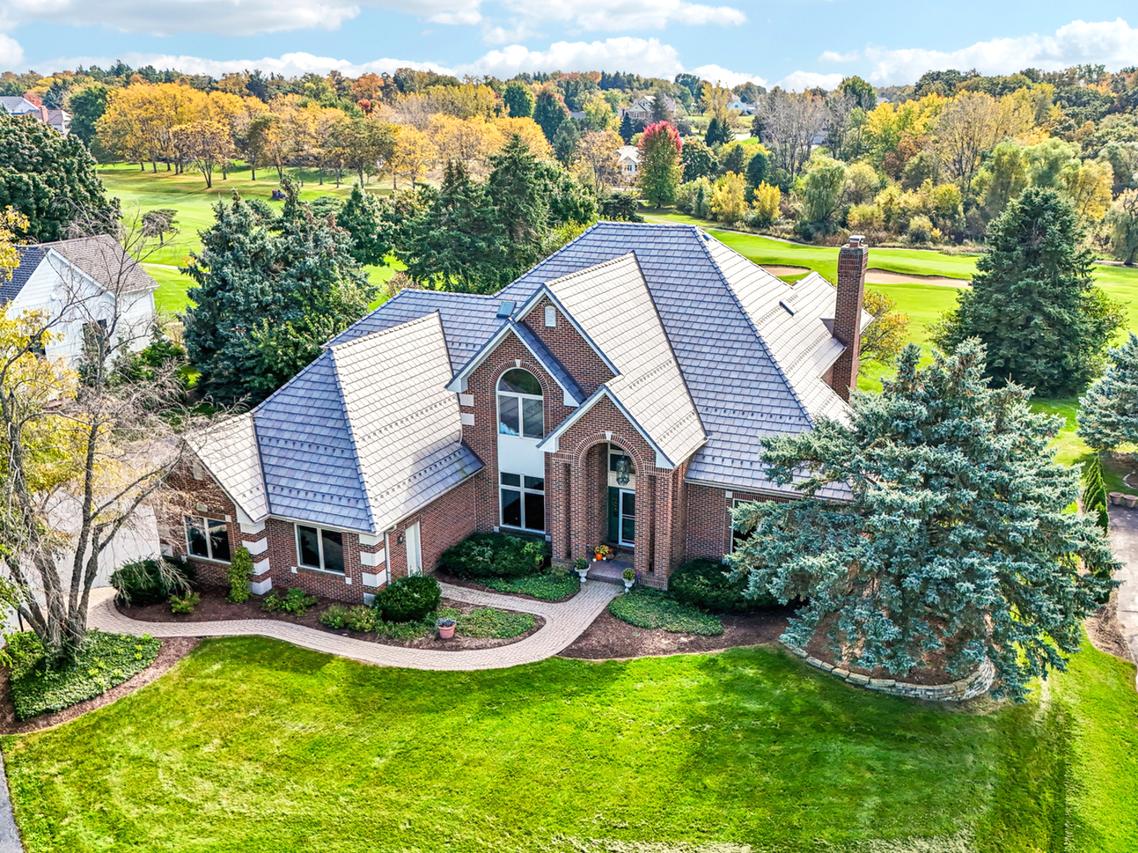 10711 Bull Valley Dr., Woodstock, IL 60098
