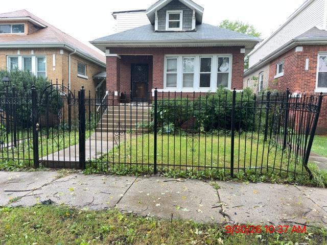 8329 S May St., Chicago, IL 60620