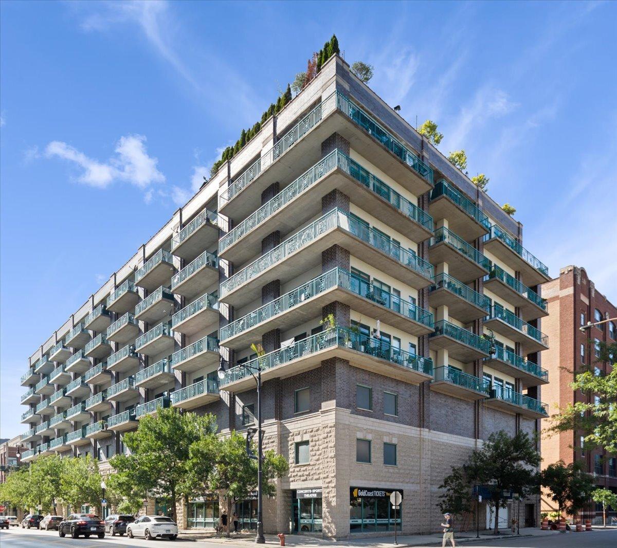 920 W Madison St. #1003W, Chicago, IL 60607