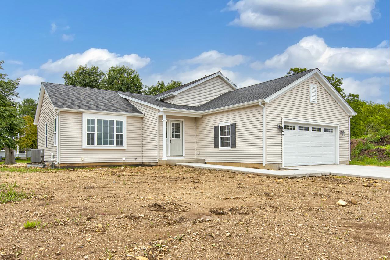 1603 Hollyhock St., Harvard, IL 60033