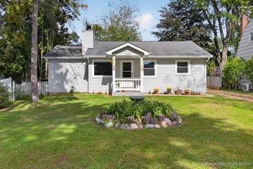 New Homes with Master Bedrooms on the 1st Floor in Island Lake: October 10th to October 16th