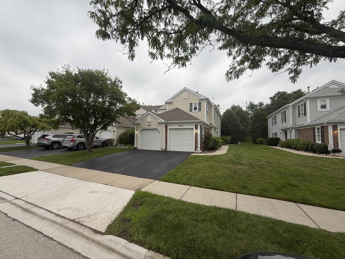 266 Greensboro Ct. #5, Elk Grove Village, IL 60007
