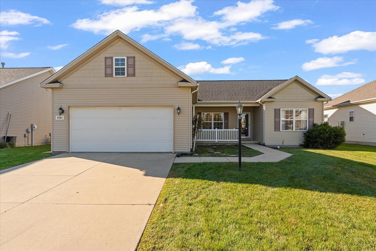 3903 Pebblebrook Ln., Champaign, IL 61822
