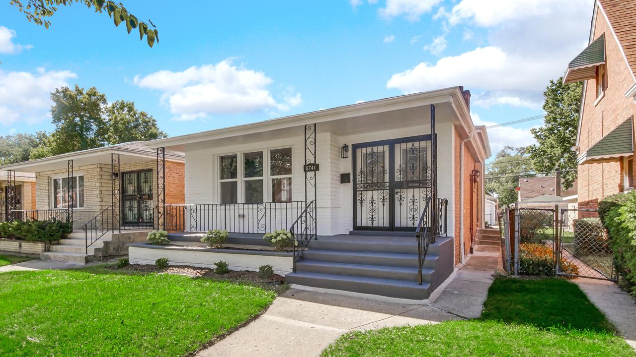 8740 S Eggleston Ave., Chicago, IL 60620