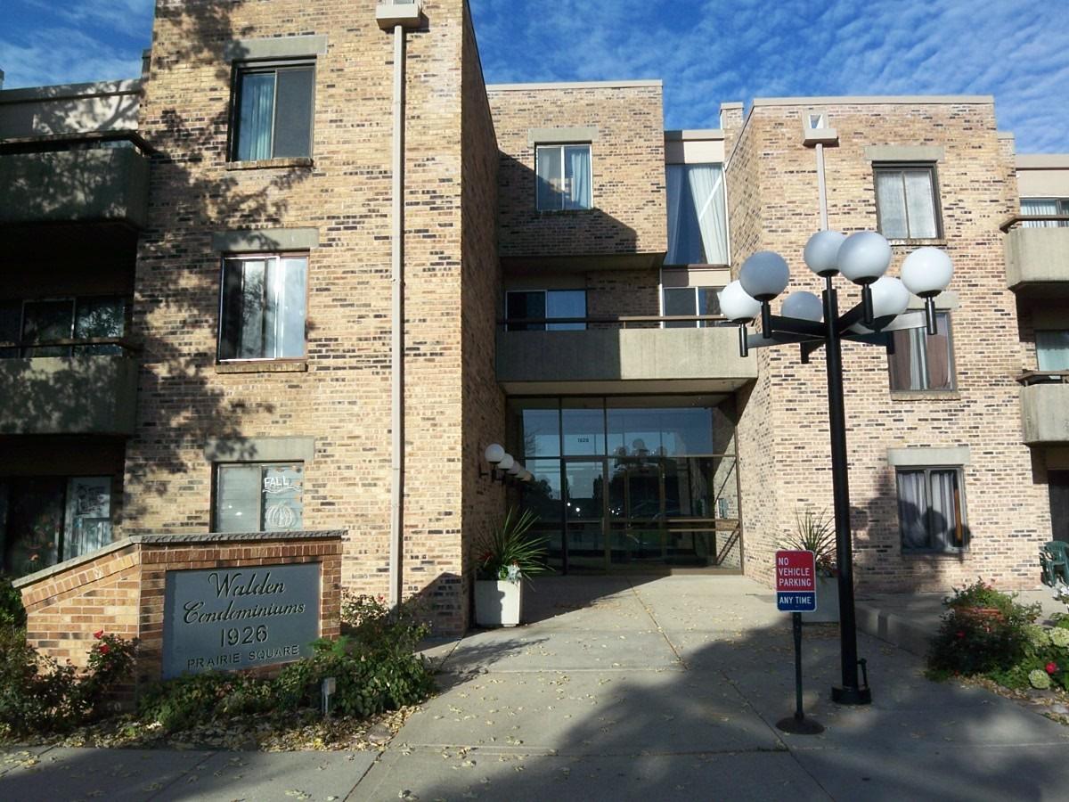 1926 Prairie Sq. #108, Schaumburg, IL 60173