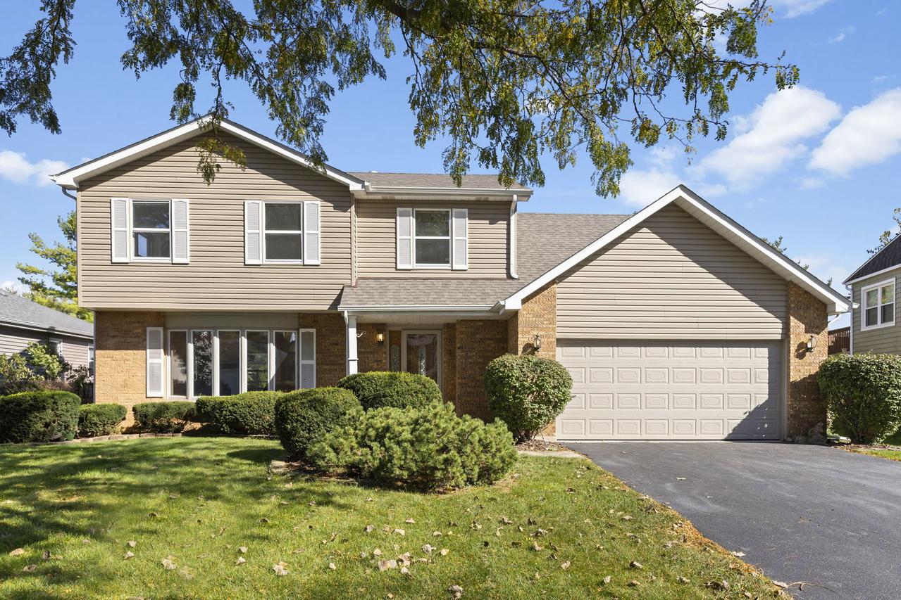 8421 Chelsea Ln., Woodridge, IL 60517