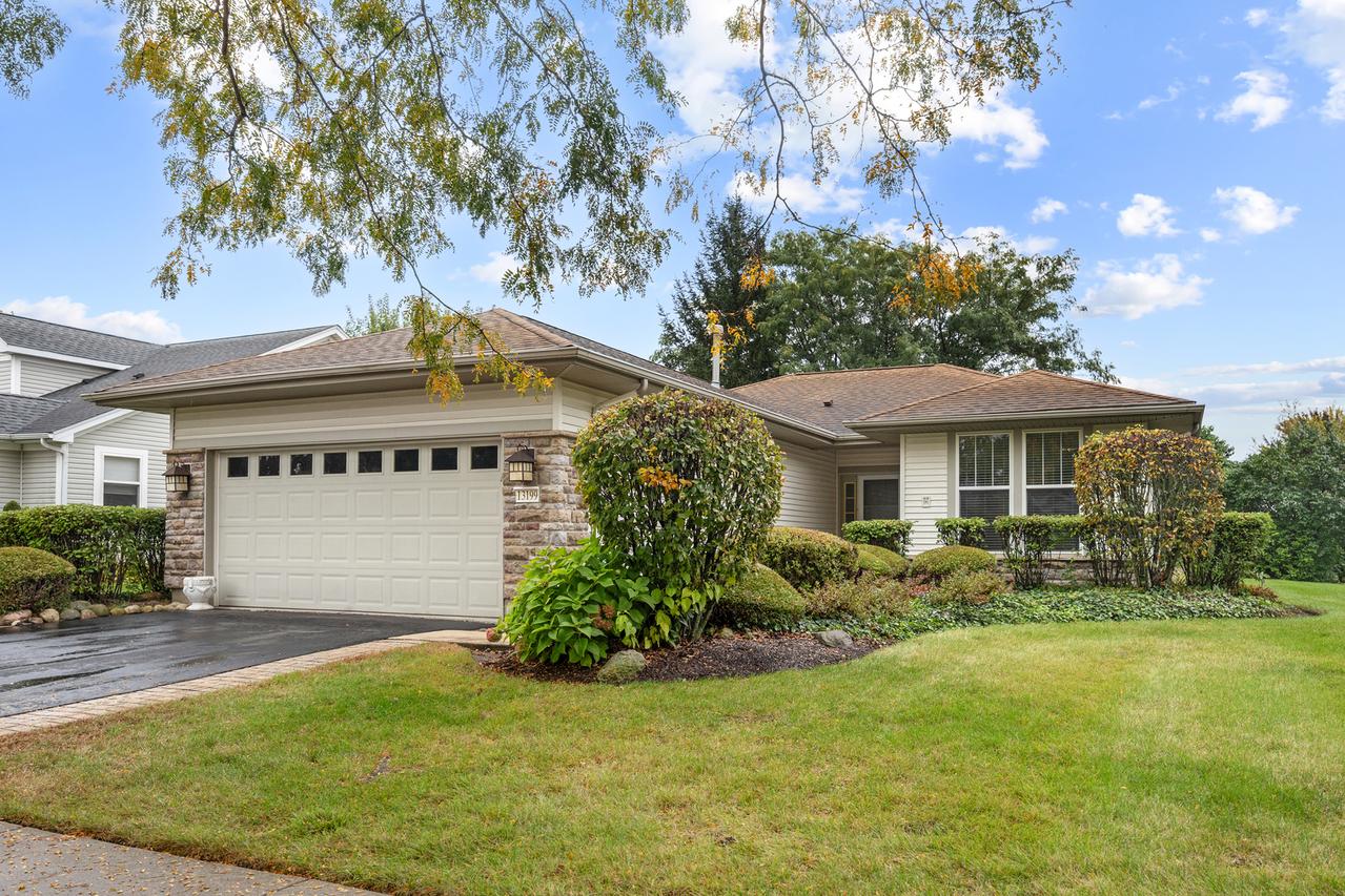 13199 W Essex Ln., Huntley, IL 60142